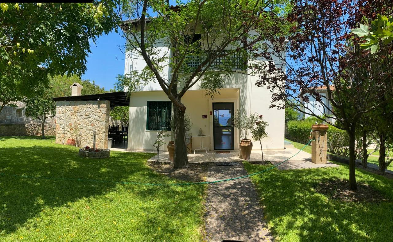 Detached Villa With Sea View Hanioti Exterior foto